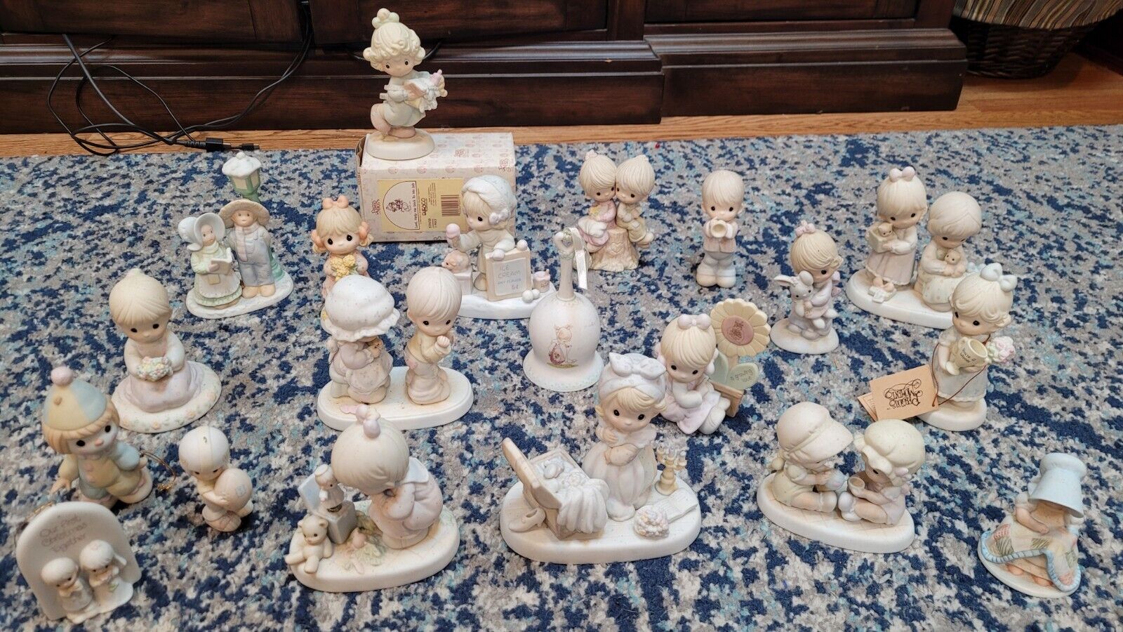 Precious Moments Lot Of 20 Figurines, Vintage 