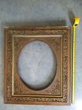American 19th Century gilded Frame 16 X 20 Opening with oval pattern insert picture