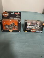 2 Maisto 1:18 Harley Davidson Series 16 And 4. In Box picture