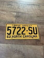 Excellent 1962 North Carolina Truck License Plate - “5722-SU”  picture