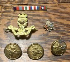 WW2 15th Alberta Light Horses Pin & RCAF Buttons picture