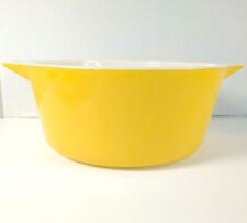 Vintage 60's Pyrex Yellow Daisy 2 Qt Casserole Dish. #471 Pre-Owned  picture