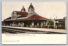 POSTCARD NORTHERN PACIFIC RAILROAD DEPOT BISMARCK ND picture