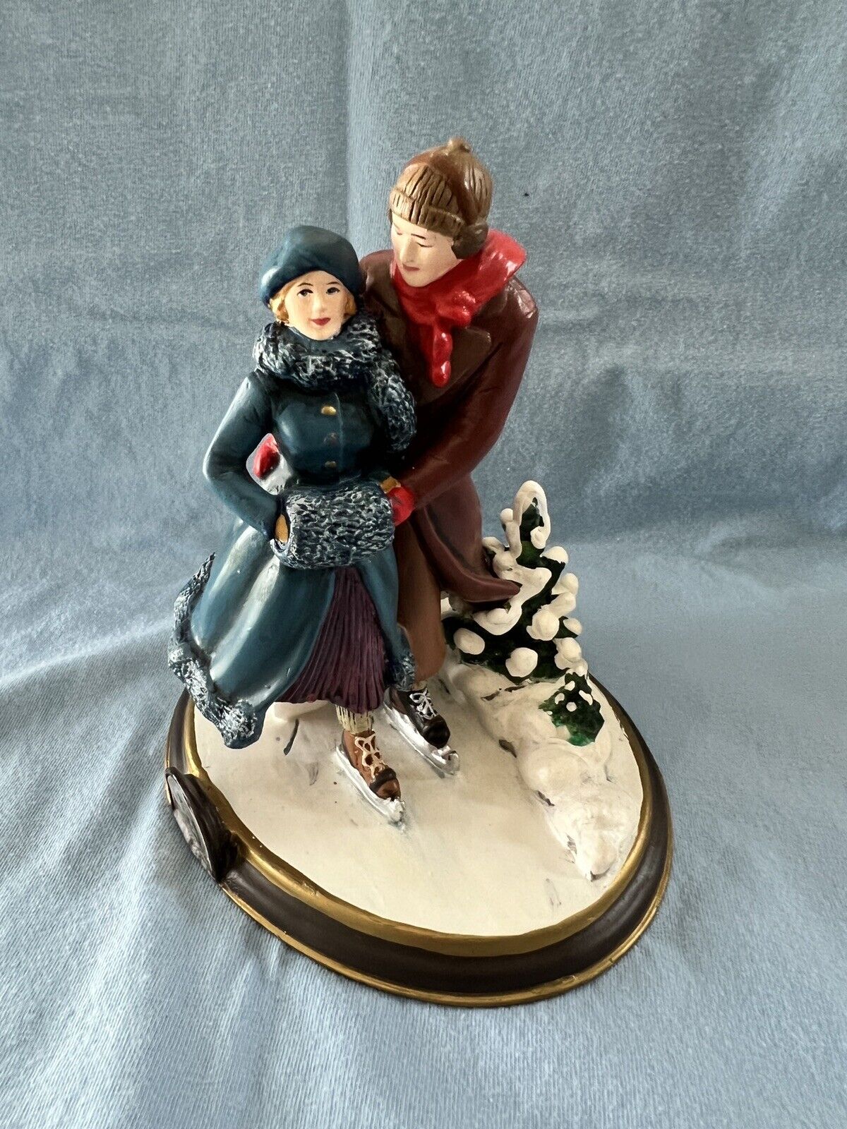 Norman Rockwell “The Skaters Waltz” 1995 Anniversary Edition Figurine 