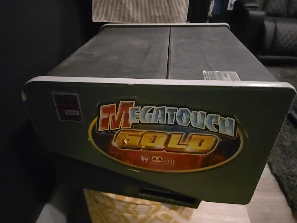 Megatouch Gold Countertop Arcade  LOTS PICS TO VIEW  Such a Cool Piece Gamers