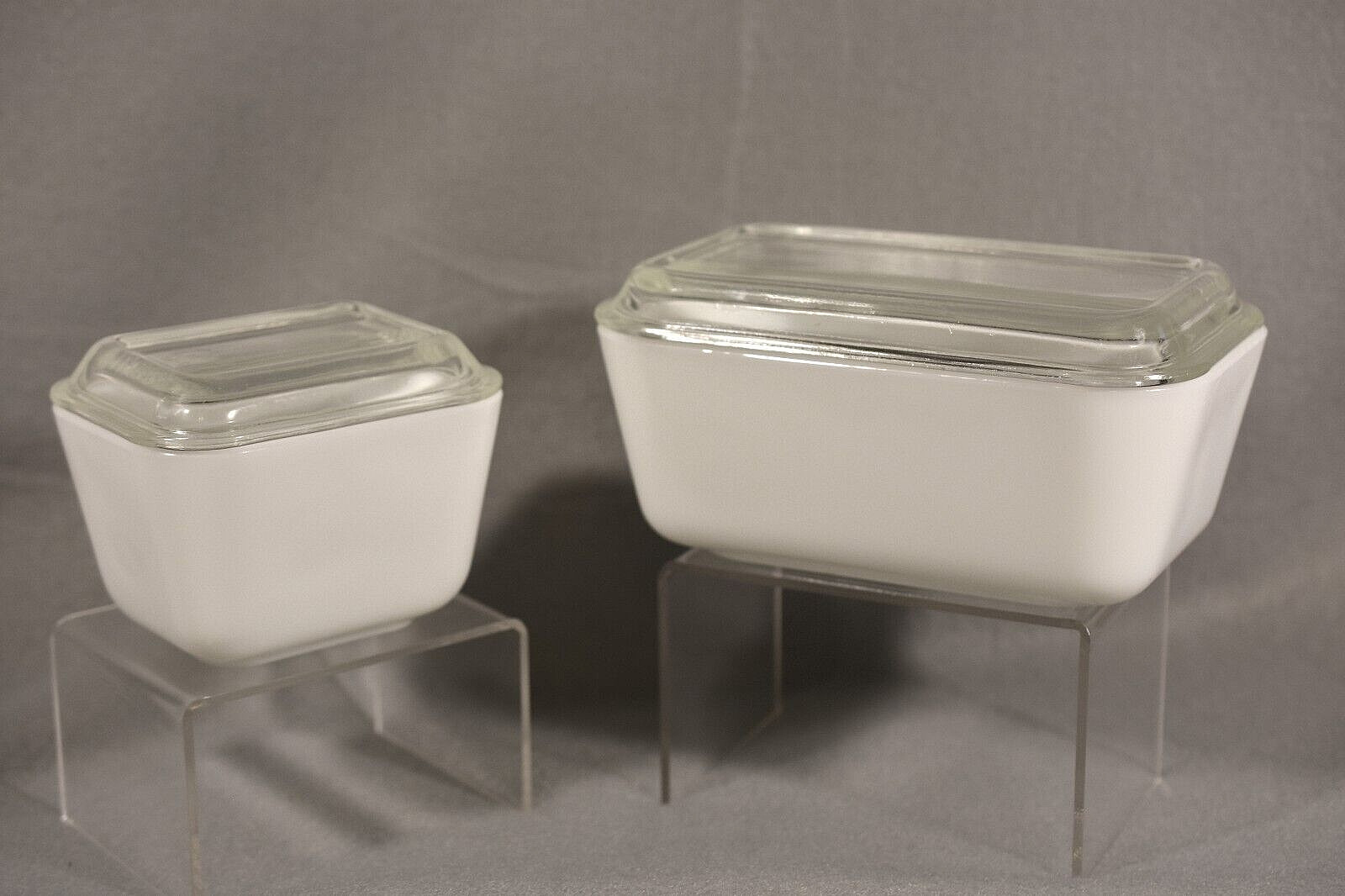 Set Of 2 Vintage Pyrex White Opal Refrigerator Dishes with clear glass lids
