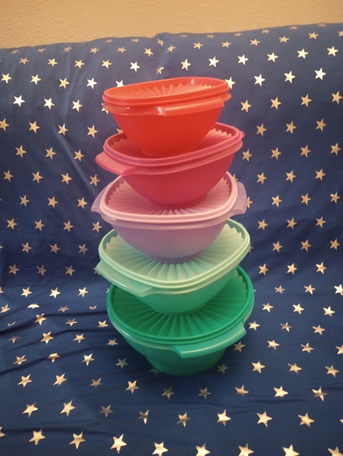 tupperware heritage set 5  Bowls With Lids 