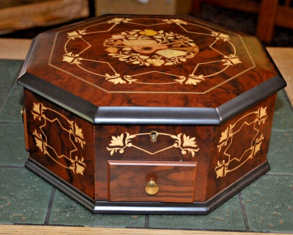 STUNNING Vintage Large SWISS Reuge Music & Jewelry Box Octagon  Made in Italy