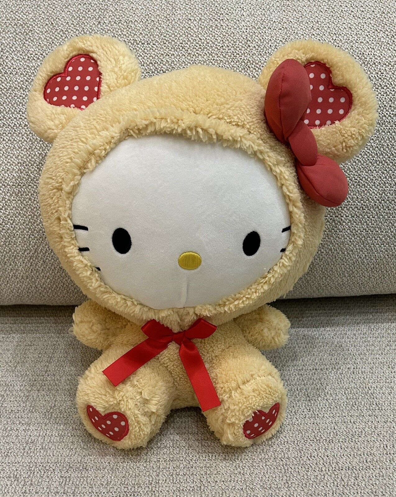 Sanrio Hello Kitty Yellow Bear Heart Costume 13
