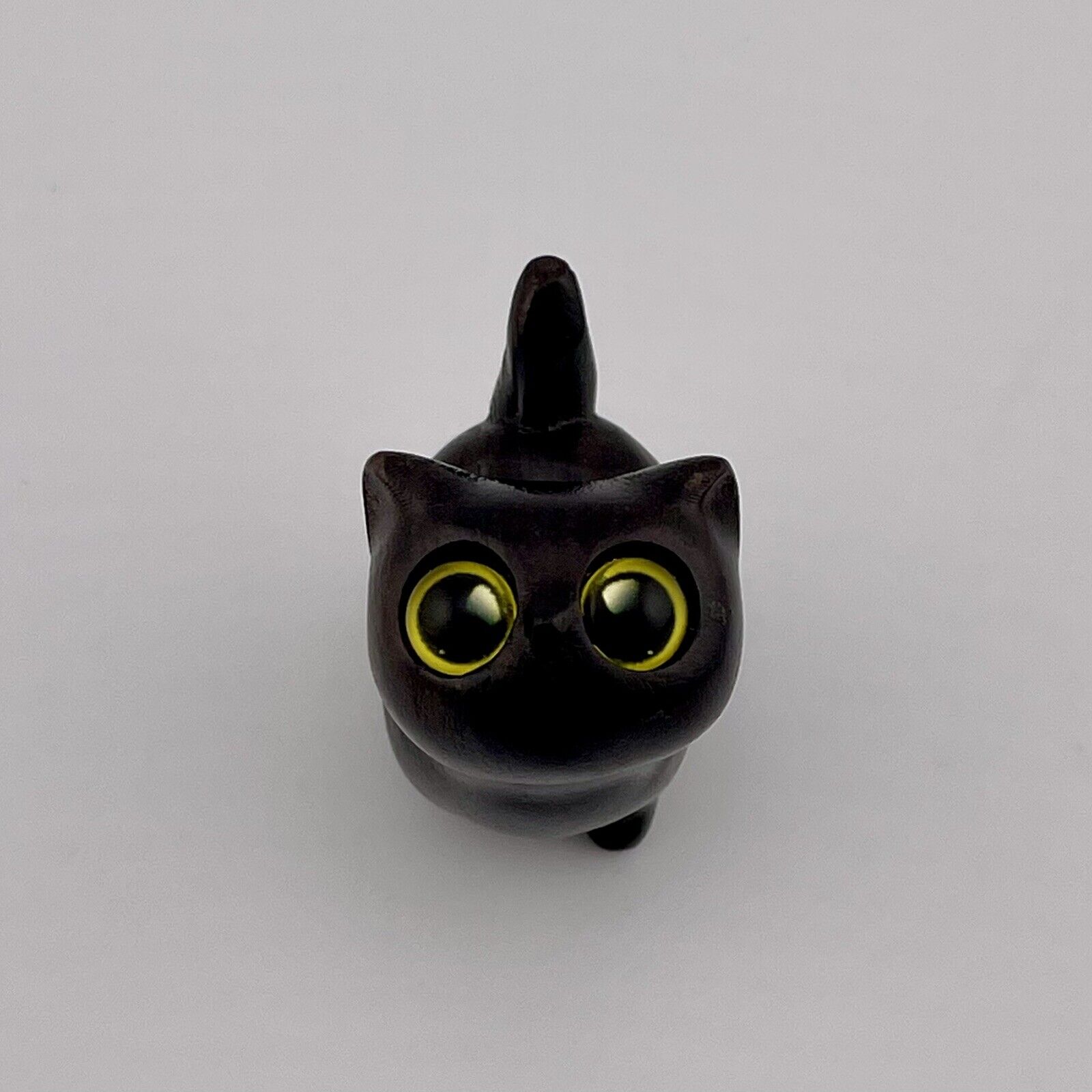 Adorable Tiny Black Wood Cat Desk Figurine 1.25 Inch