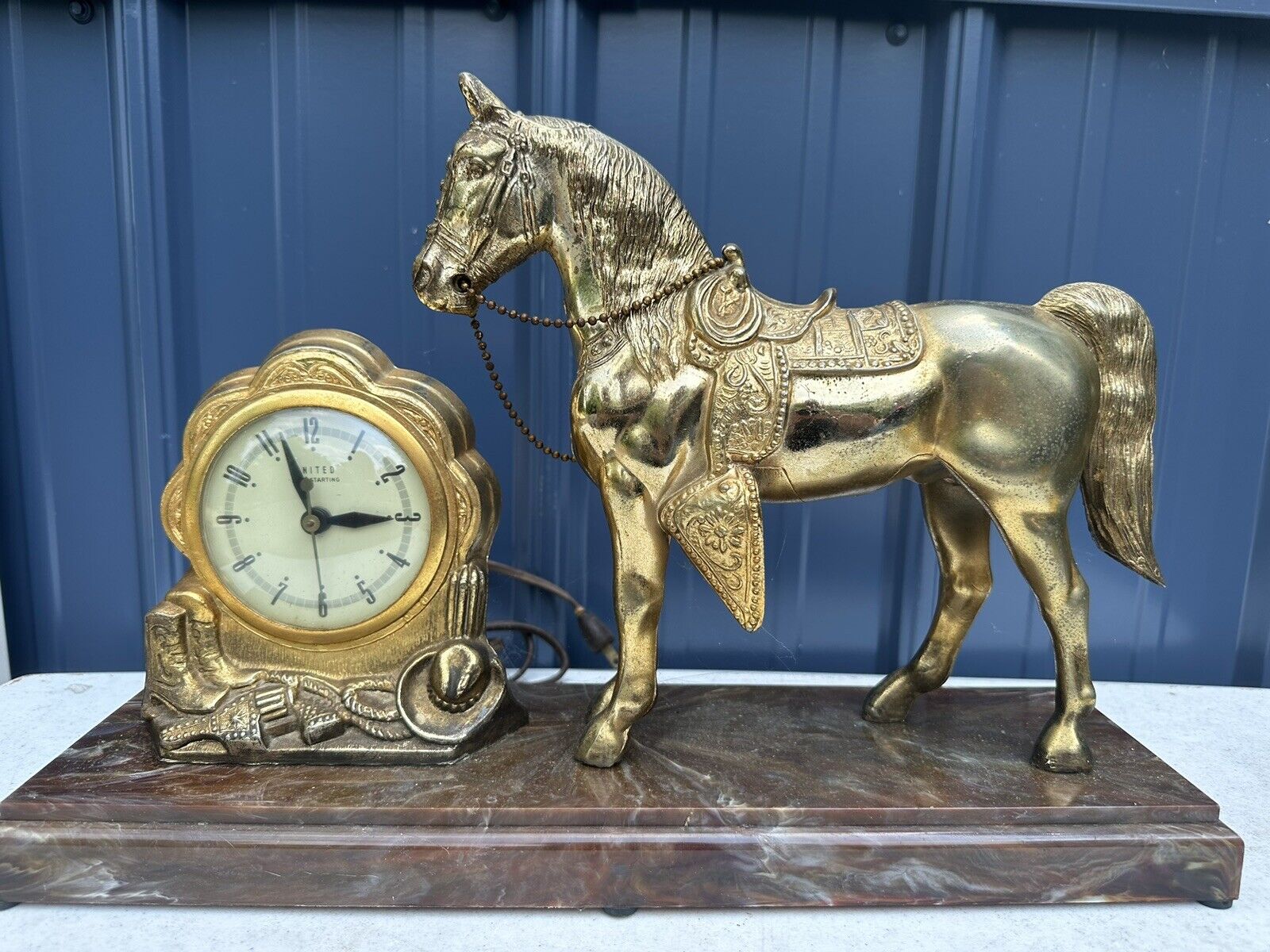 United Self Starting Vintage Horse Clock Bakelite Base Gold/ Bronze