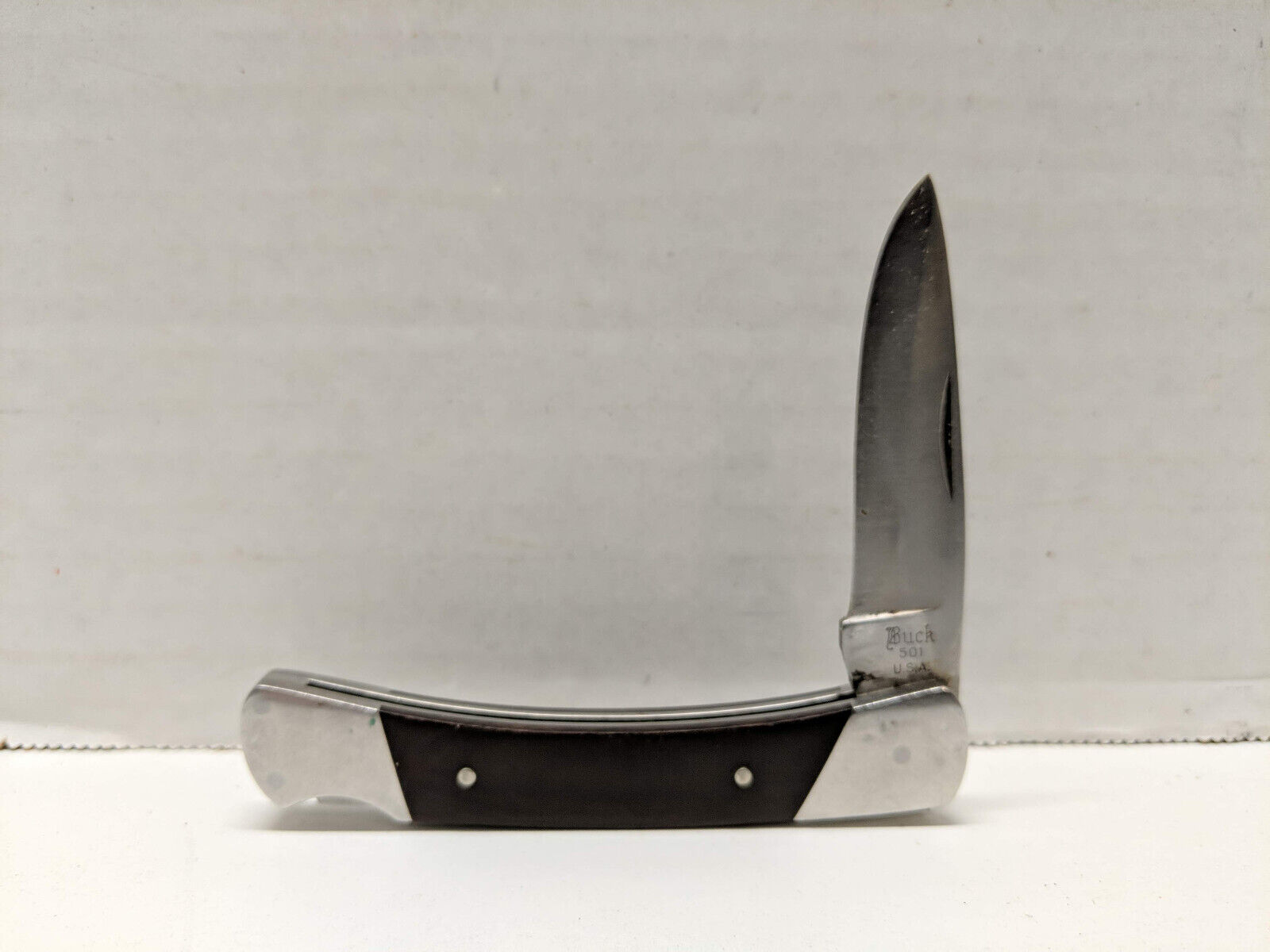 USA 501 Buck Pocket Knife Single Blade Lockback Clean Used Condition