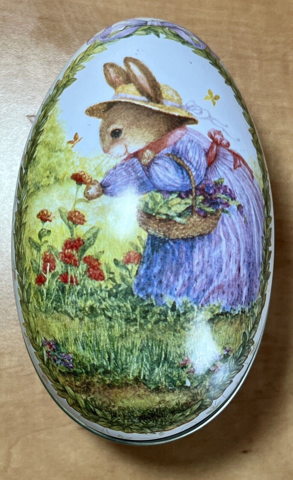 Vintage Easter Egg Candy Container Bunny Rabbit Tin Litho Susan Wheeler 5\