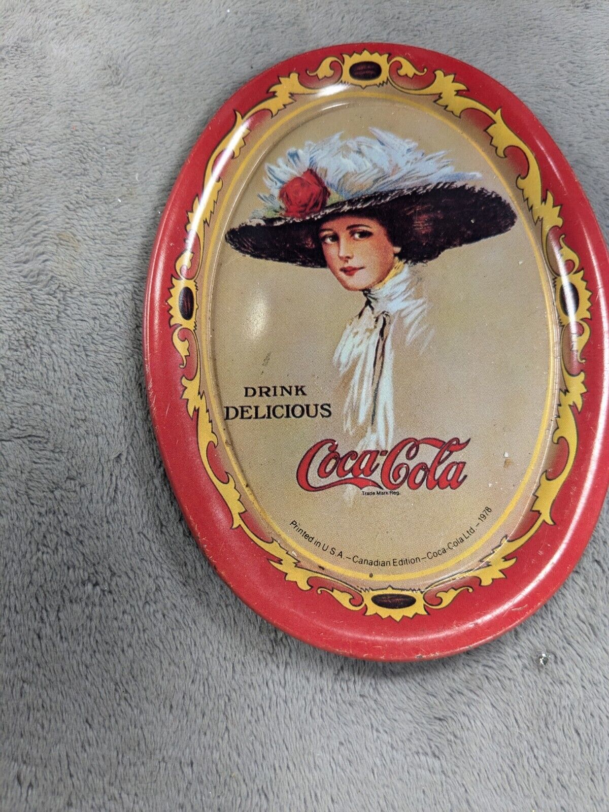 Vintage 1978 Small Coca-Cola Metal Tray Woman With Sunhat On 4