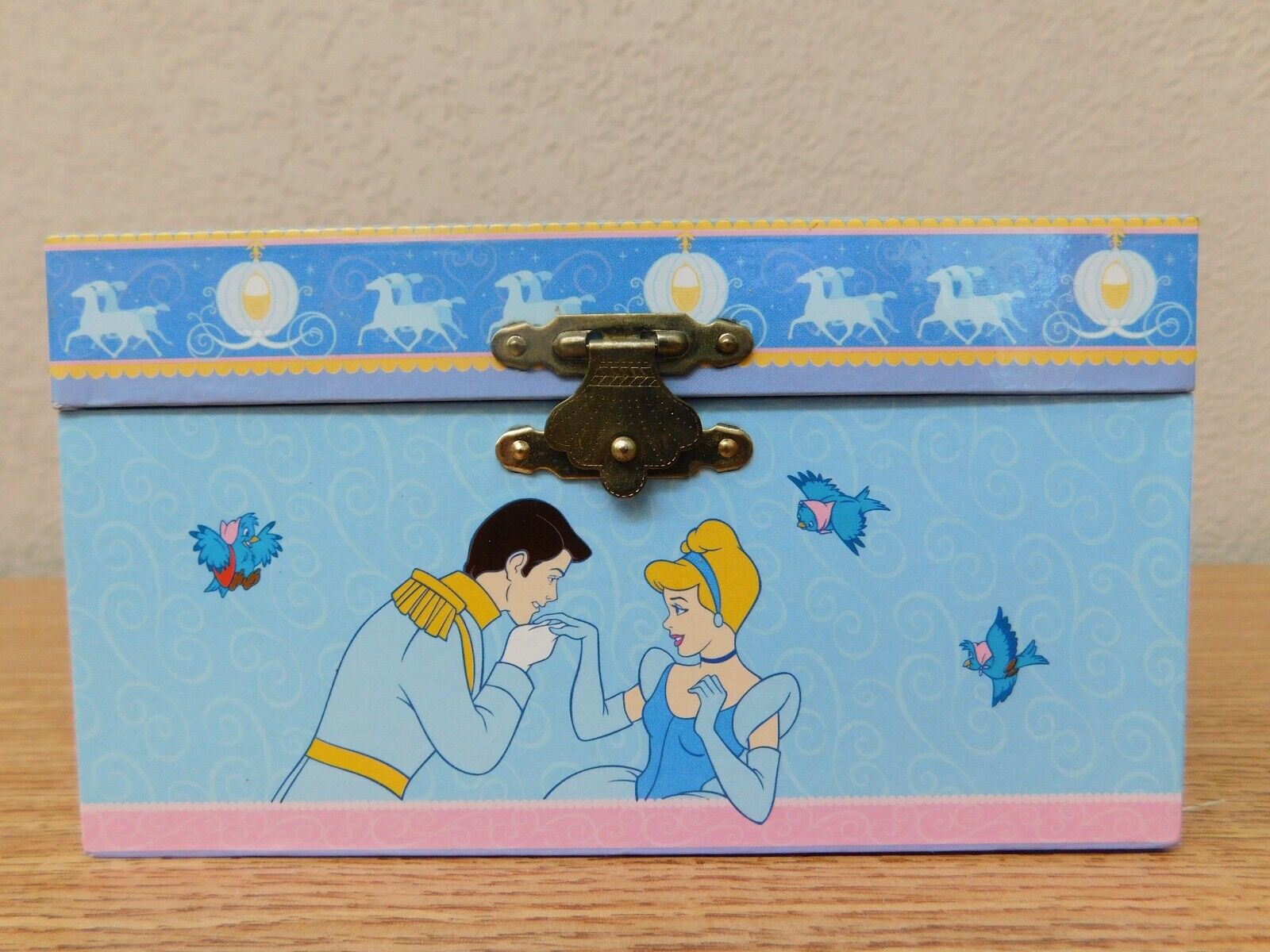 Kreisler Walt Disney\'s Cinderella Tune So This Is Love CJB 1002E Music Box