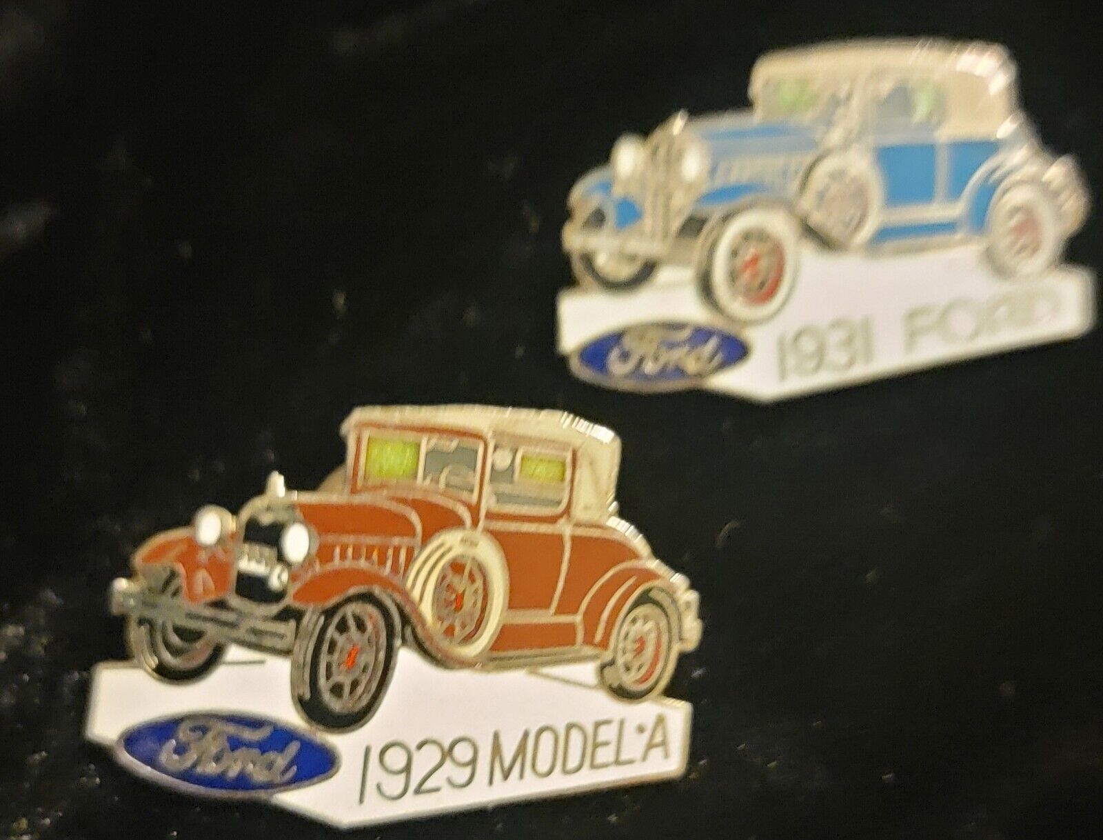 Lot Of 2 Vintage Label Pin 1929, 1931 Ford Hat Tie Jacket Pin Back Car