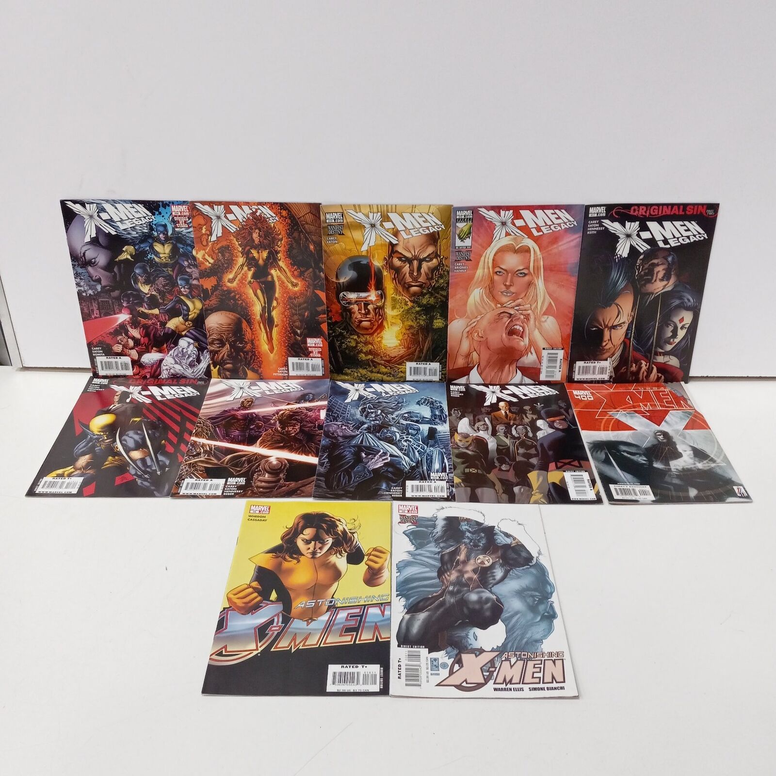 Lot of 12 Assorted 'X-Men' Comic Books