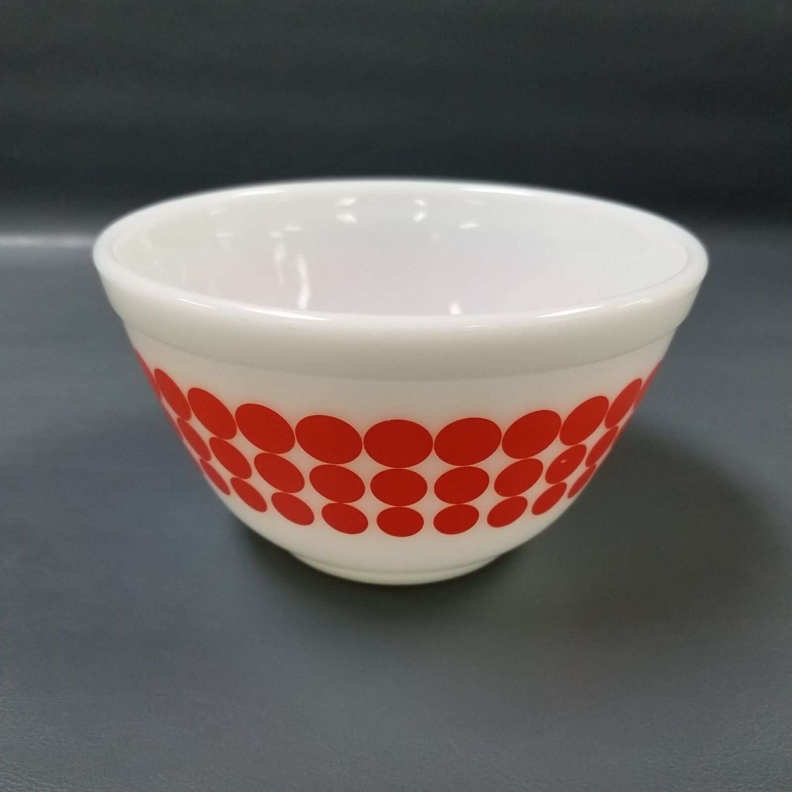 Vintage Pyrex Orange Dot Mixing Bowl #401 - Gorgeous Condition