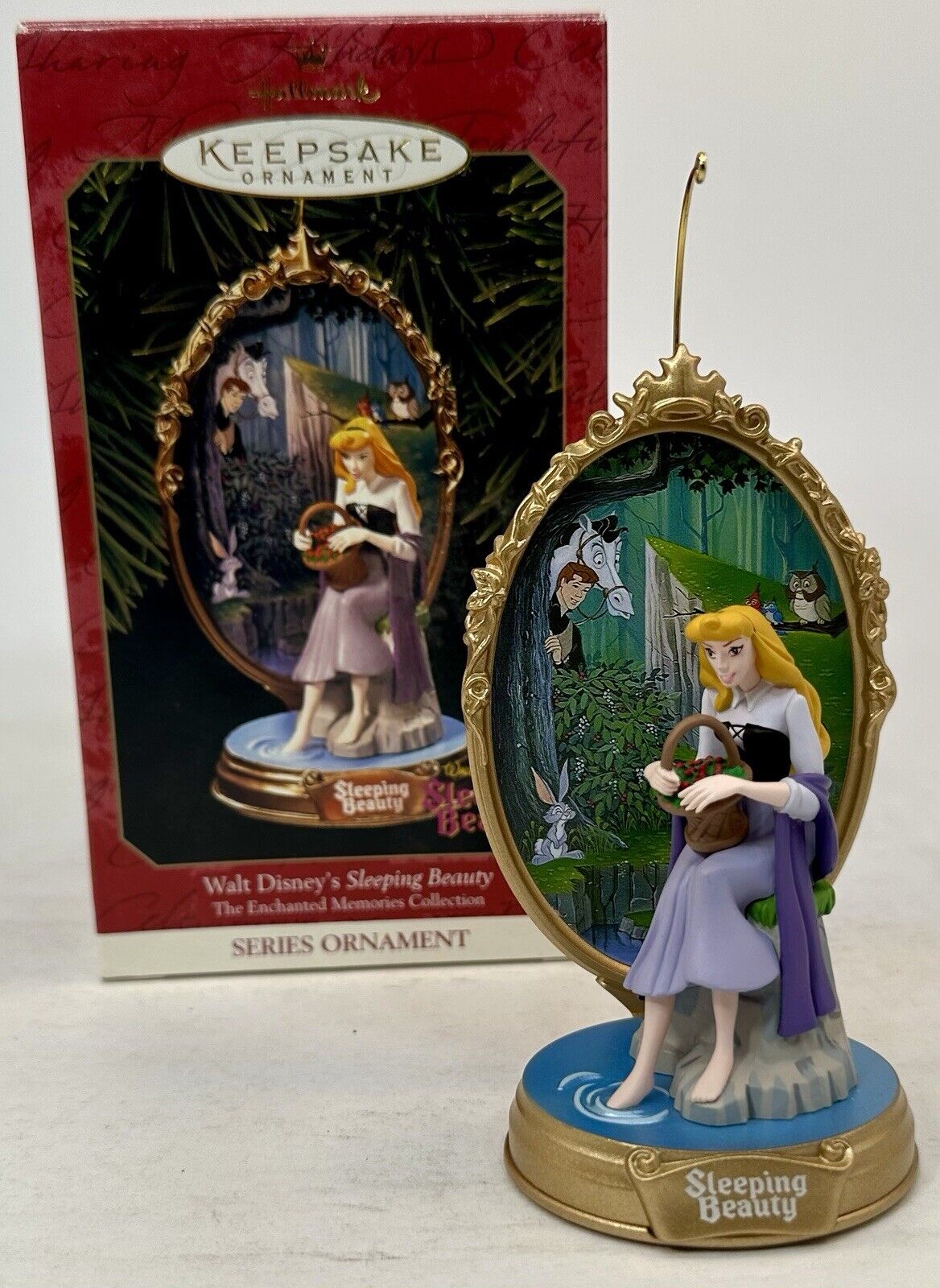 1999 Hallmark Keepsake Ornament Walt Disney\'s Sleeping Beauty Enchanted Memories