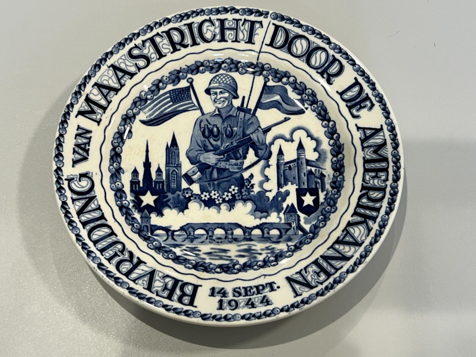 1944 Maastricht the First Liberated City of Holland Plate, 8