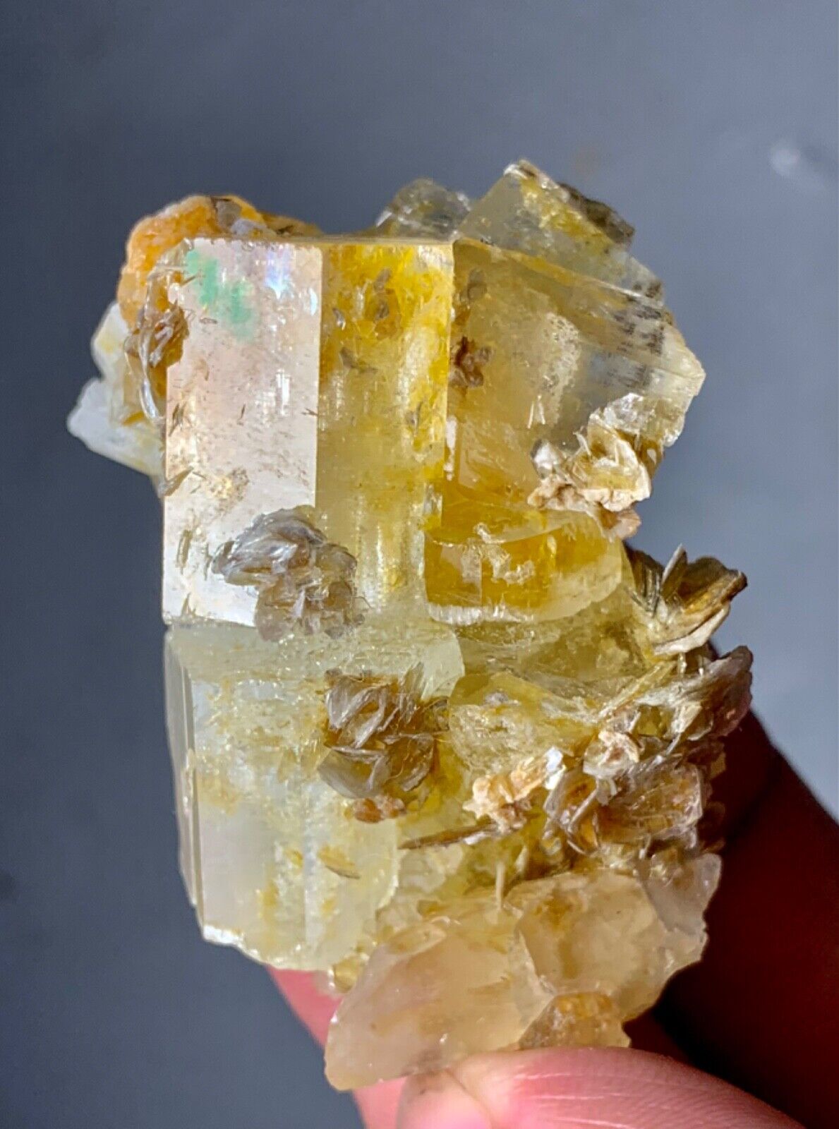 194 Carats Aquamarine Crystal Specimen From Skardu Pakistan