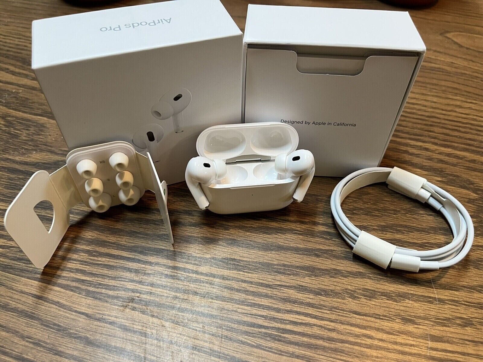 Apple Airpods Pro (2nd Generation) With Charging Case