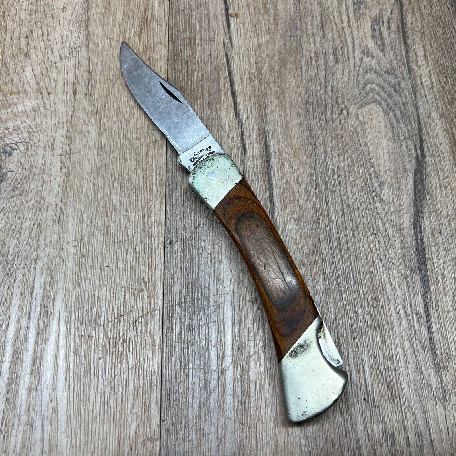 Vintage Large Camillus USA 886 Lockback Folding Knife