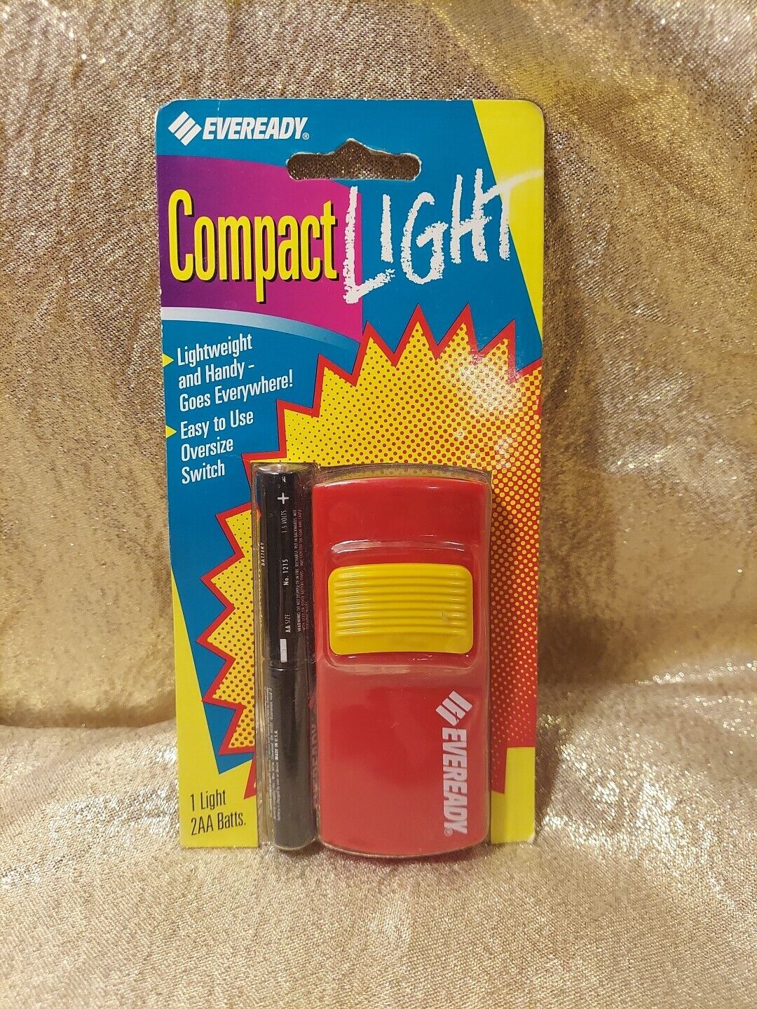 Eveready Compact Light Vintage 1996 Flashlight w/Batteries New Red 90s Light