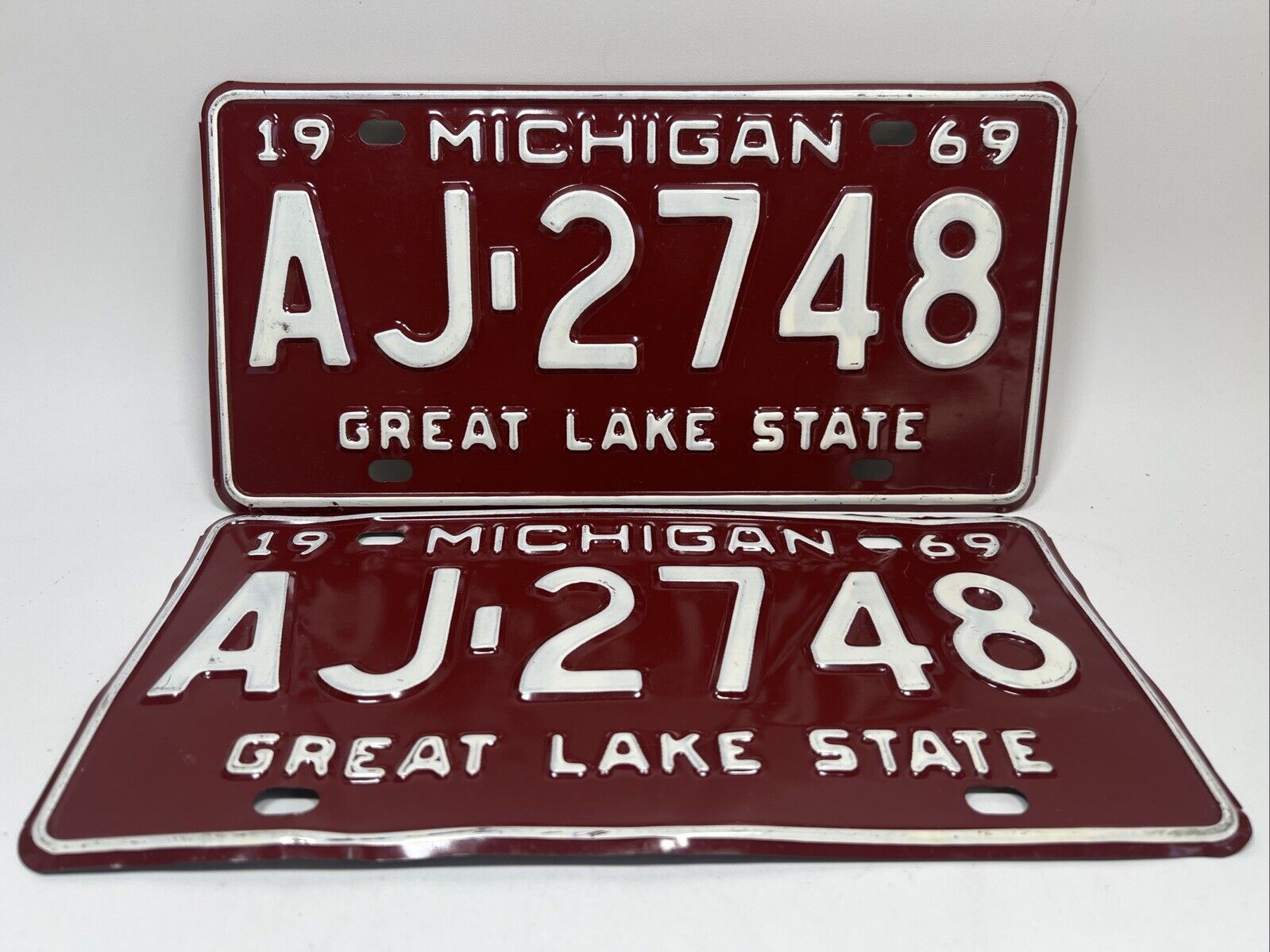 Vintage 1969 MICHIGAN License Plate Set Pair Matching Great Lakes State AJ-2748