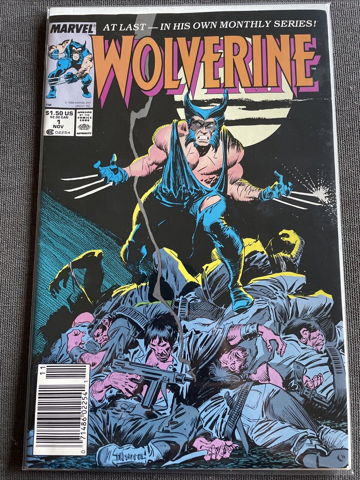 Marvel -  WOLVERINE #1 NEWSSTAND (Good Condition) bagged and boarded