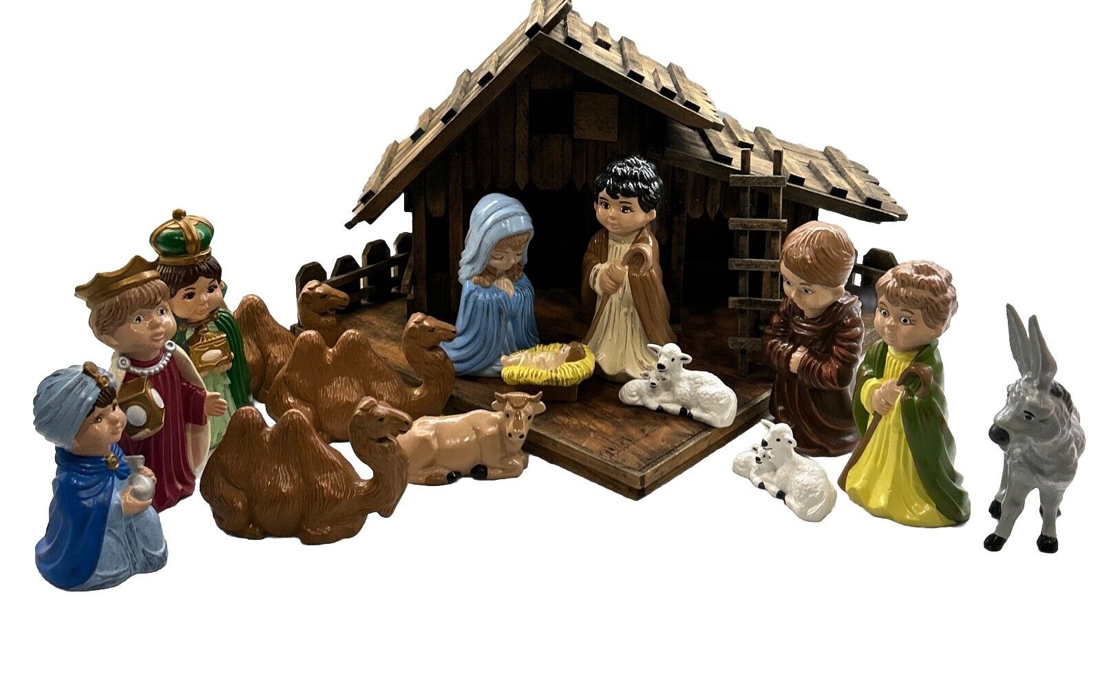 Vtg  Arnels Hand Painted  Ceramic Christmas Nativity Set 15 Piece & Large Stable