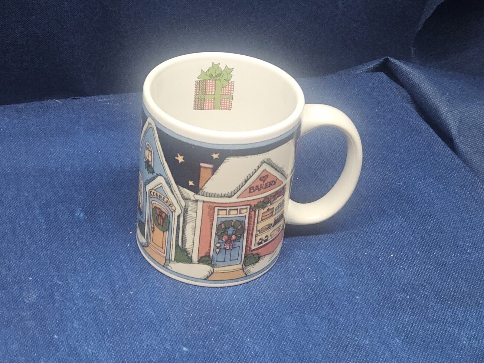 Vintage CIC Collector's Ceramic Coffee Mug Christmas Design By Susan Winget EUC 