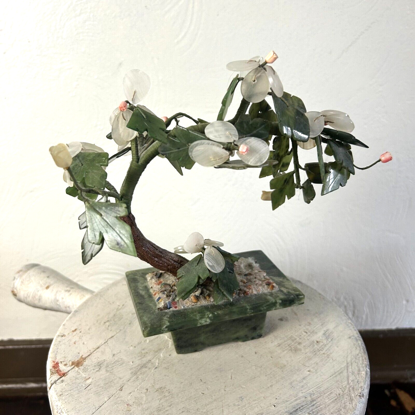 Jade Polished Gem Stone Bonsai Tree Table Desktop Decor Paperweight Green White