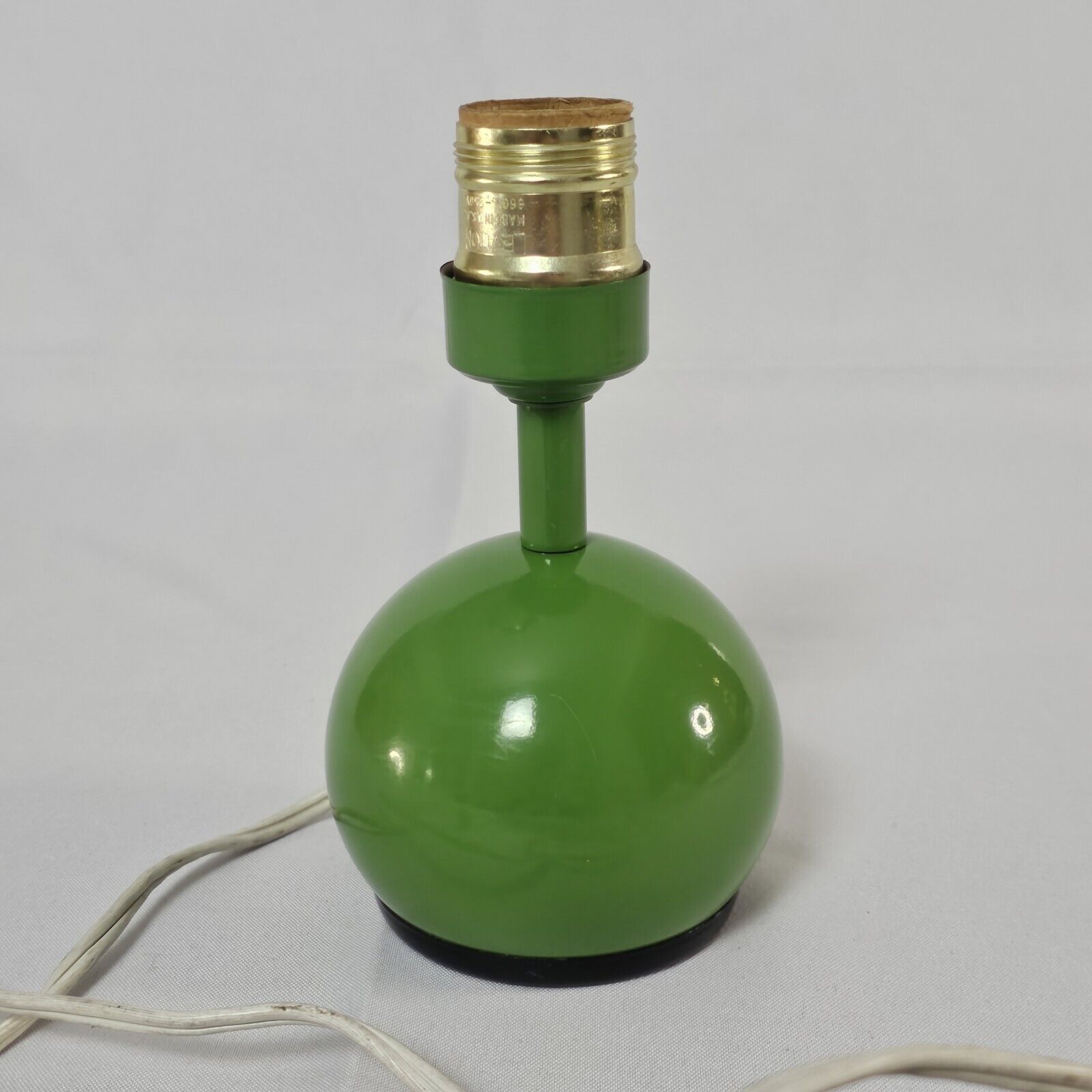 Vintage Underwriters Laboratories Small Green Spherical Lamp Base Works Great 