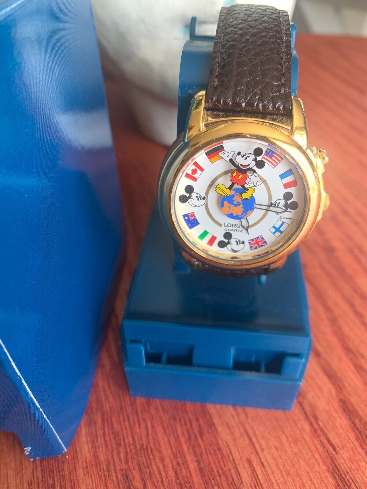LORUS Vintage Disney Mickey Mouse World Flags Musical Watch *need a battery*