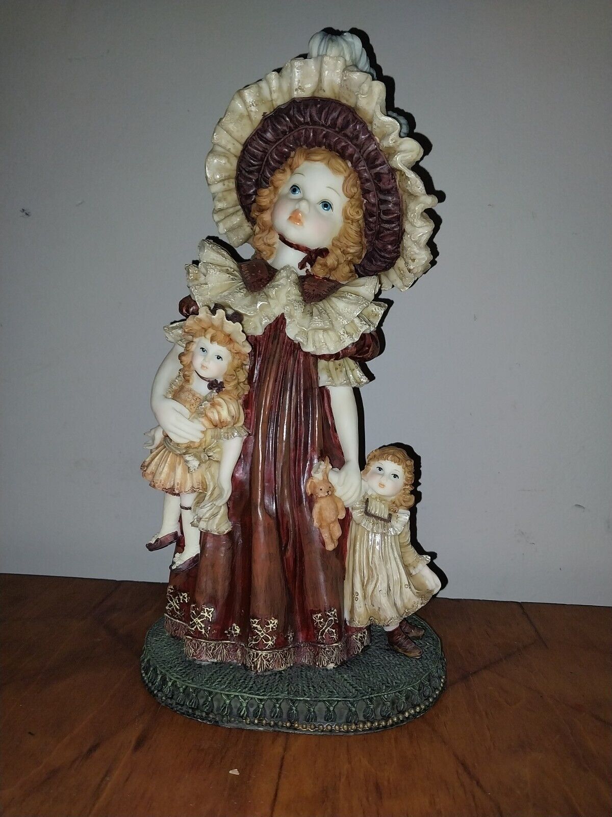 Vintage Victorian Woman Figurine With Two Children And Teddy Bear. Excellent 14