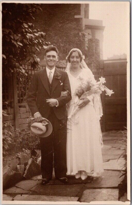 c1910s ENGLAND UK Photo RPPC Postcard WEDDING PICTURE / Happy Bride & Groom