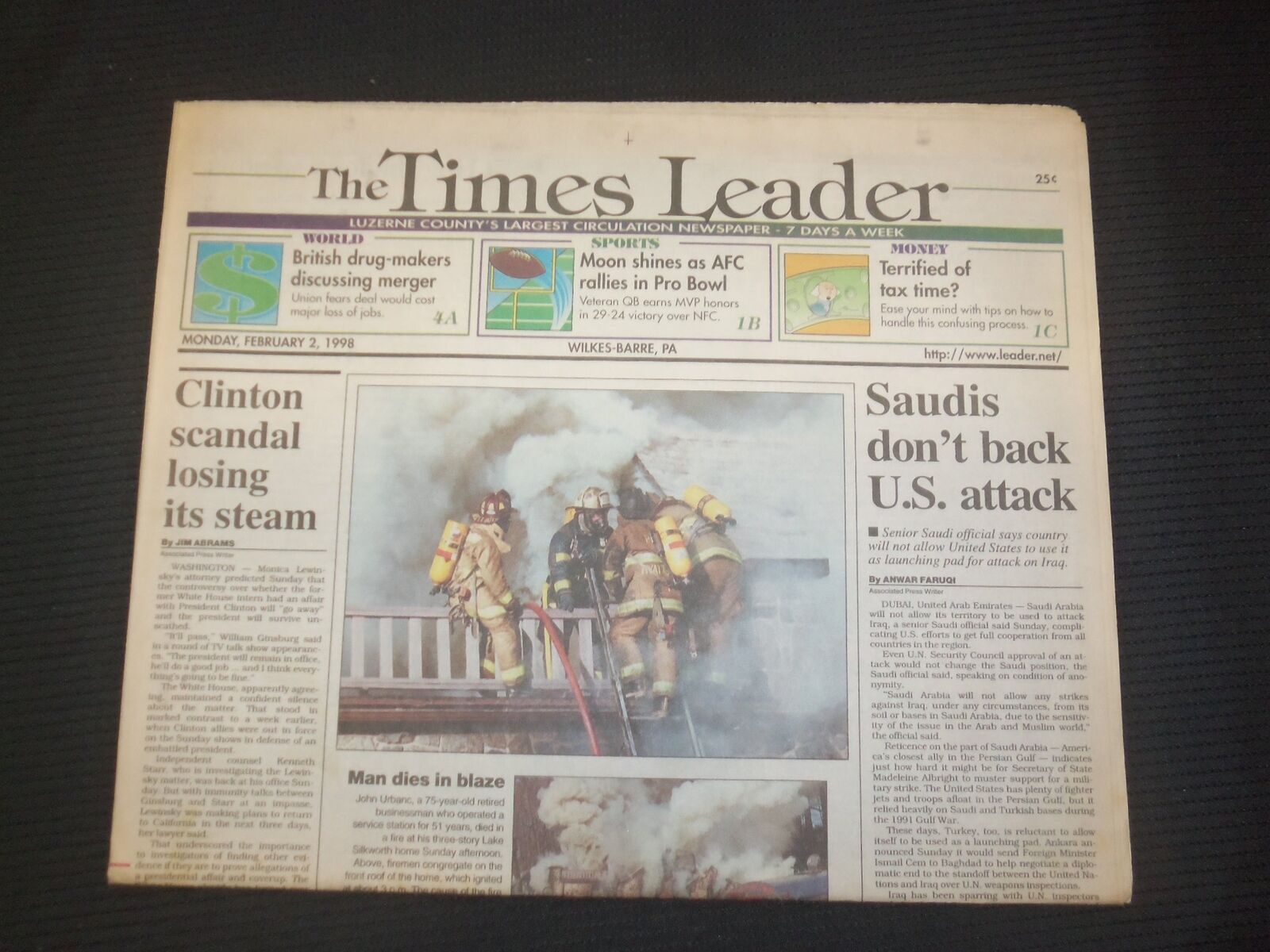 1998 FEB 2 WILKES-BARRE TIMES LEADER - SAUDIS DON'T BACK U.S. ATTACK - NP 7493