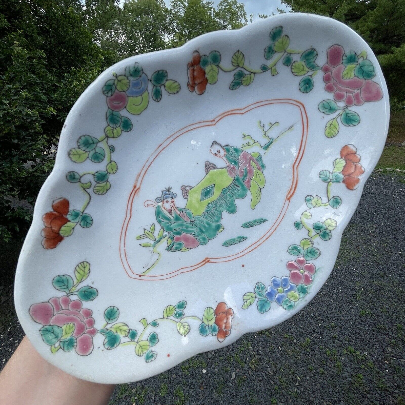 Vintage 20th C. Chinese Porcelain Famille Rose Cloud Shaped Footed Dish