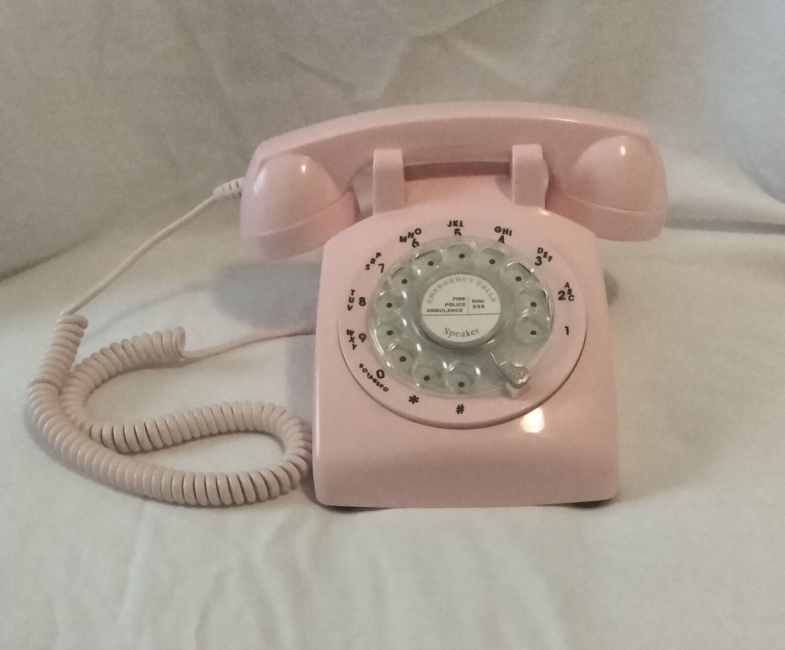 Glodeals 1960's Style Pink Retro Old Fashioned Rotary Dial Phone Model CTR307
