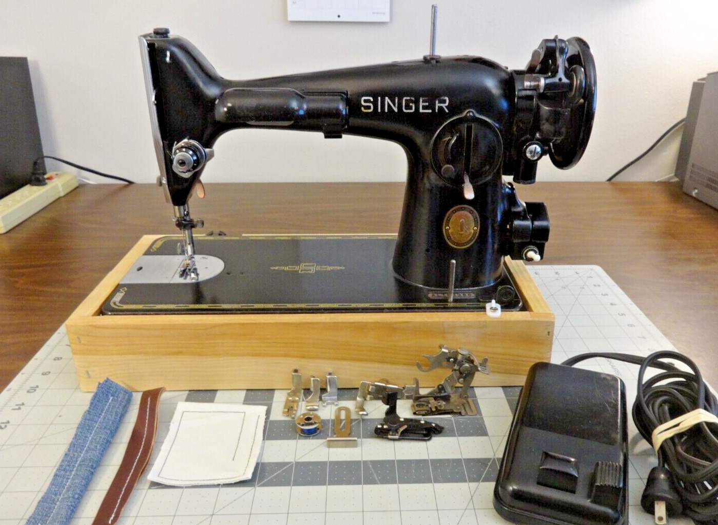 Heavy Duty SINGER 201-2 Gear Drive Sewing Machine - DENIM LEATHER - Serviced