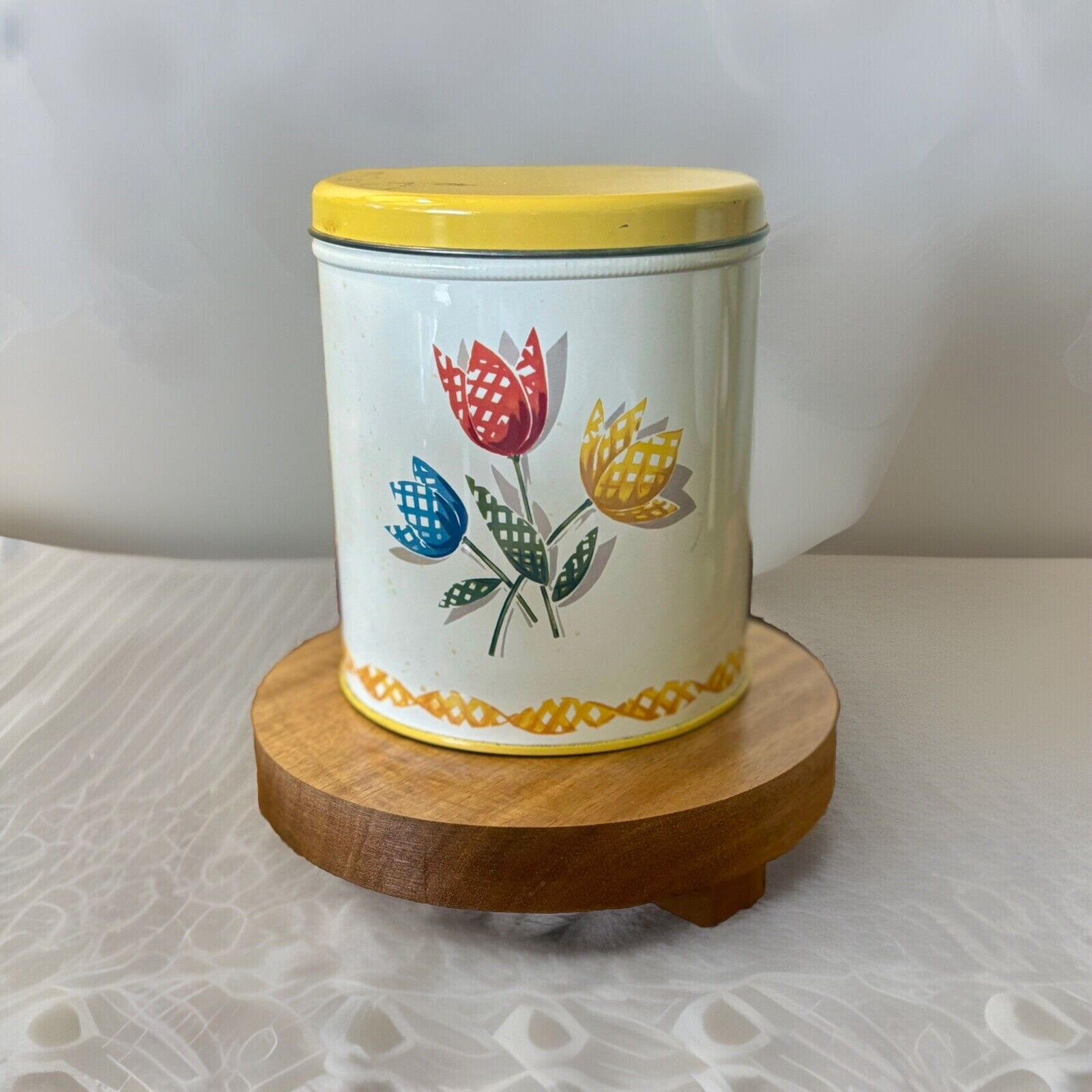 1950s DECOWARE Checkered Yellow Tulips Metal Kitchen Canister w/ Lid 6.5