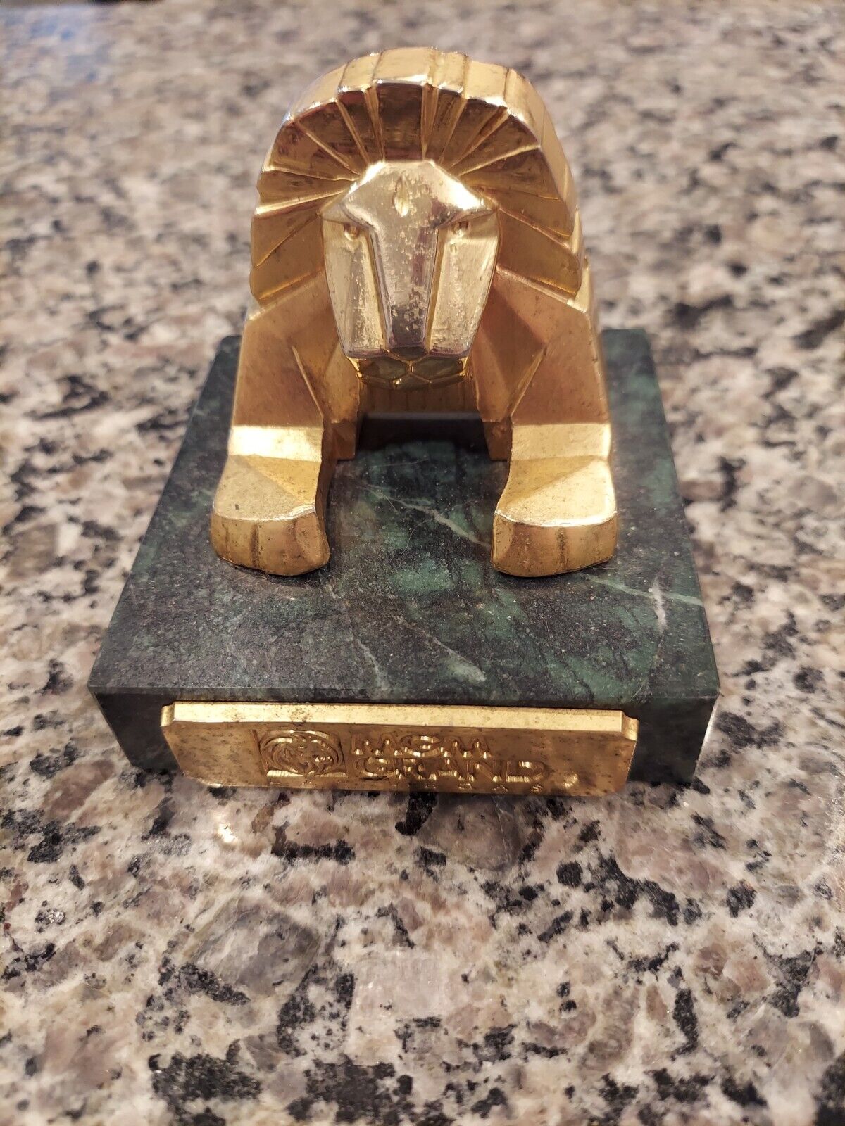 VINTAGE MGM Grand Las Vegas Lion Paperweight VTG RARE Trophy 