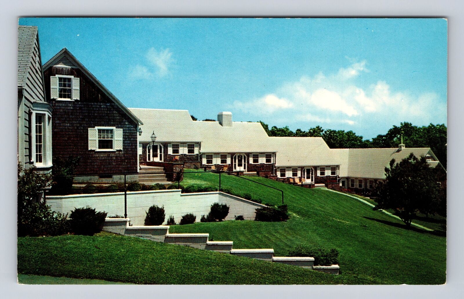 Falmouth MA-Massachusetts, Coonamessett Inn Guest Quarters, Vintage Postcard