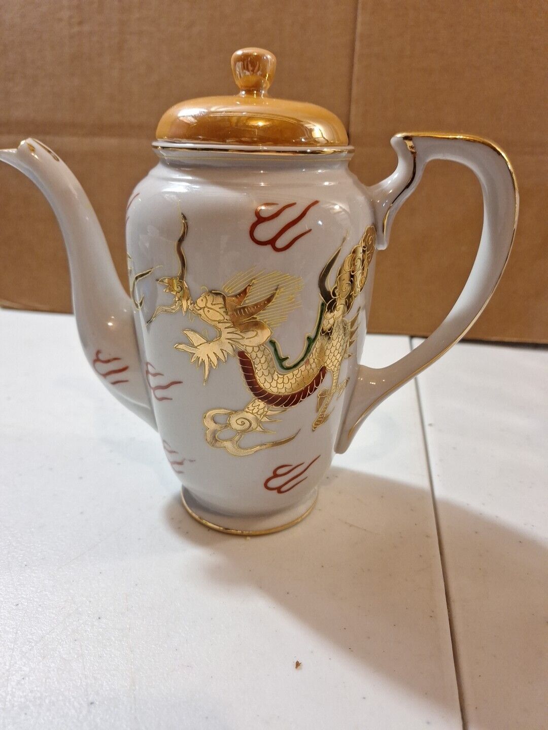 Vtg Japenese Hand Painted Dragonware Sunray China Kutani Teapot