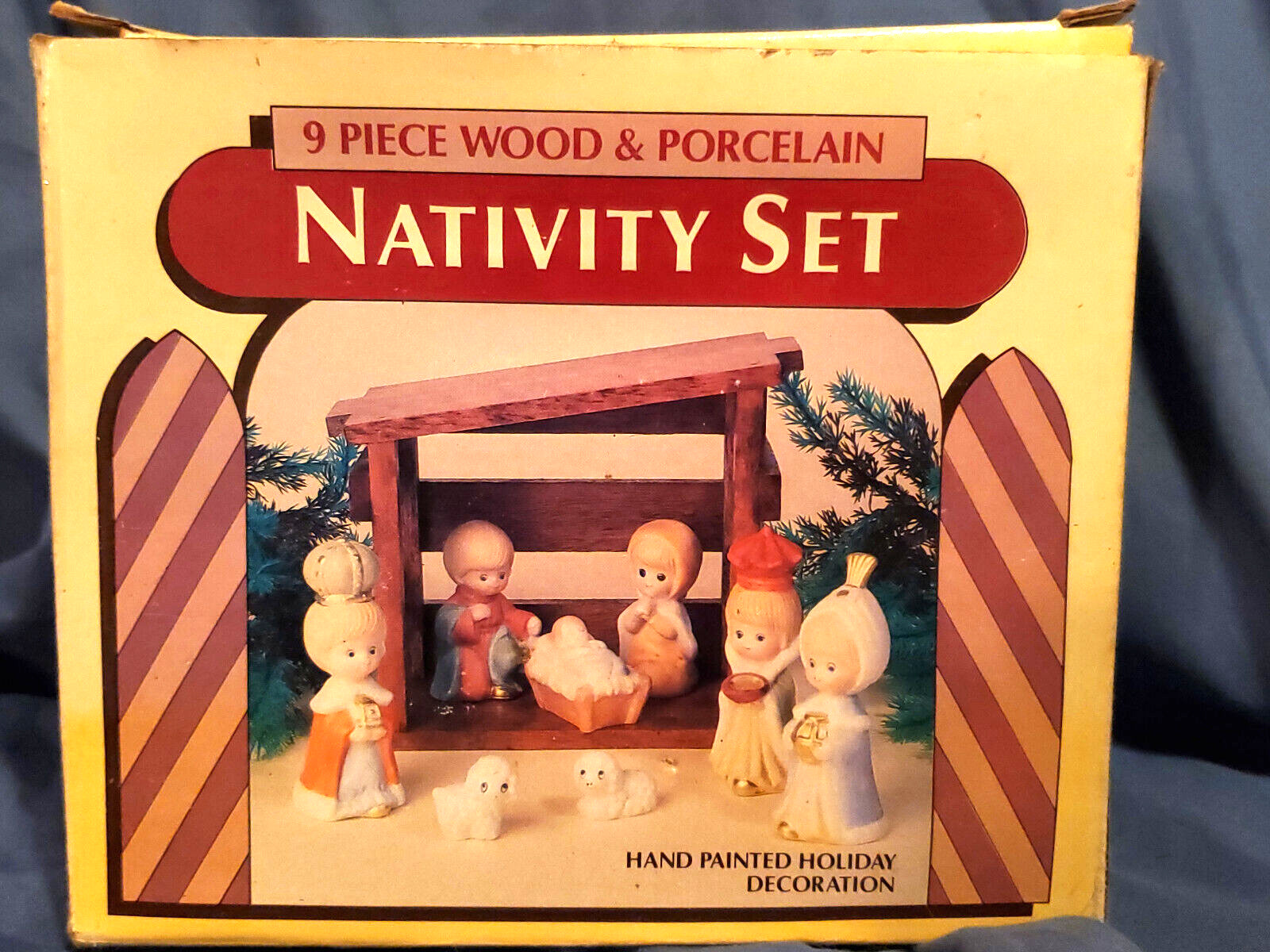 Vintage 1970\'s 9pc Nativity Set Wood Porcelain Hand Painted New In Box - GiftCo