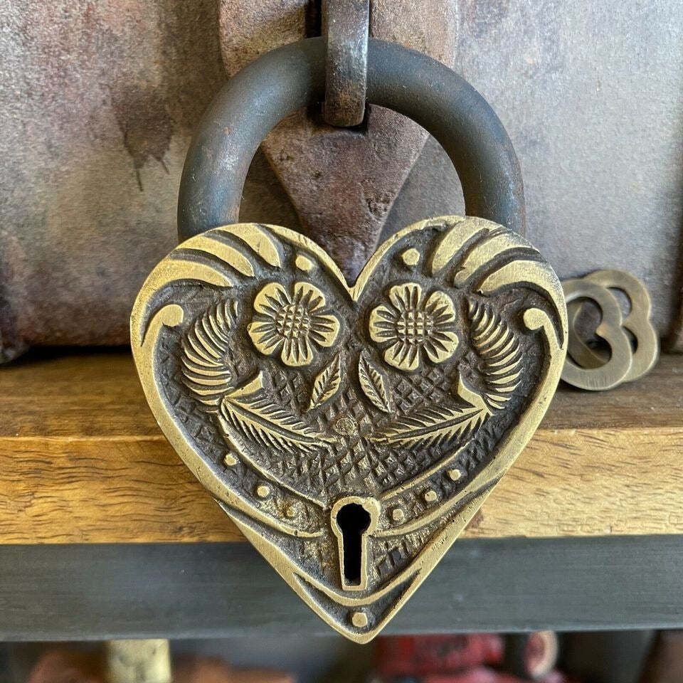Victorian Ornate Heart Shaped Brass Lock With Antique Vintage Finish (4.25