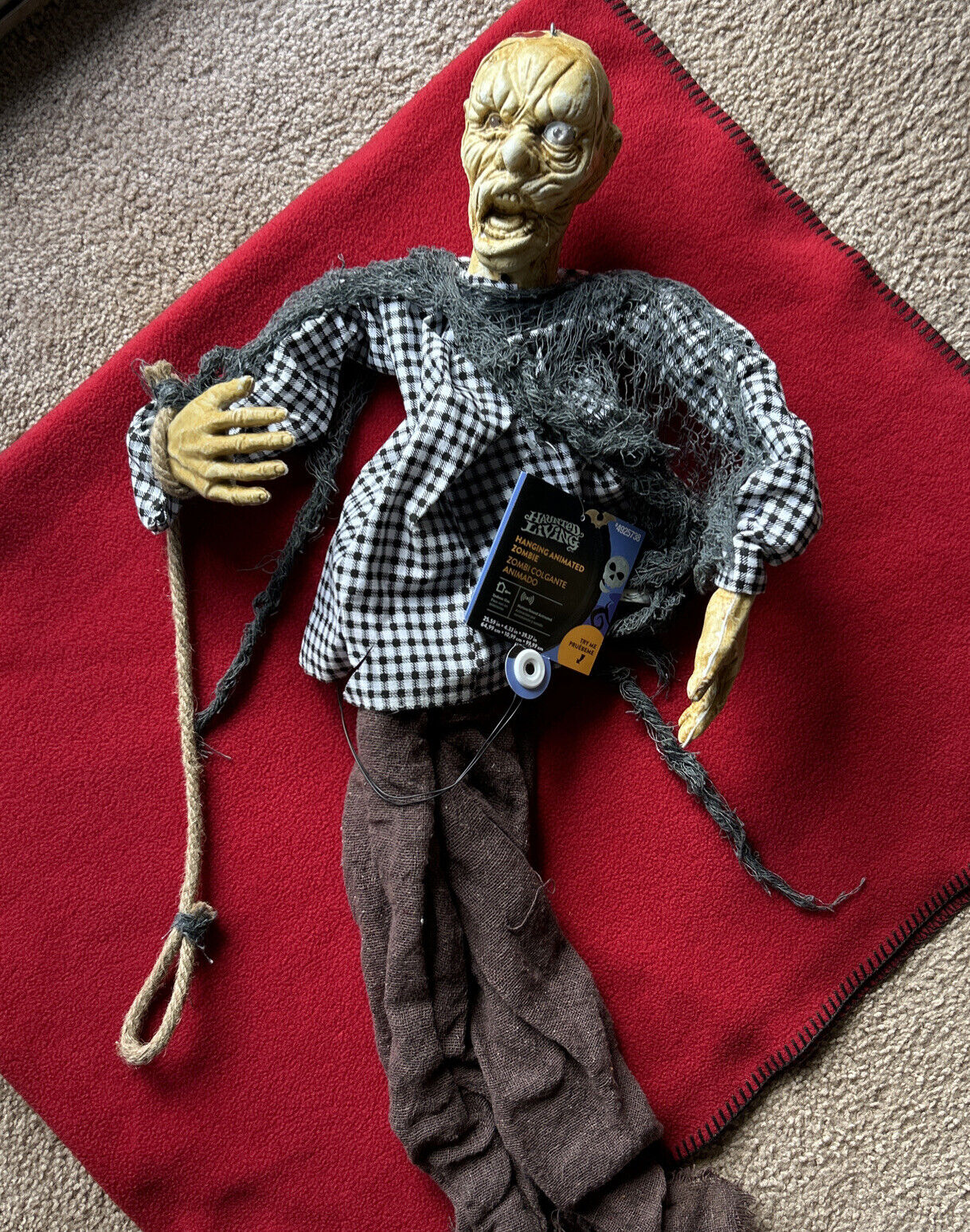 NWT Halloween Prop HANGING ANIMATED ZOMBIE MAN Haunted Living Lights Up