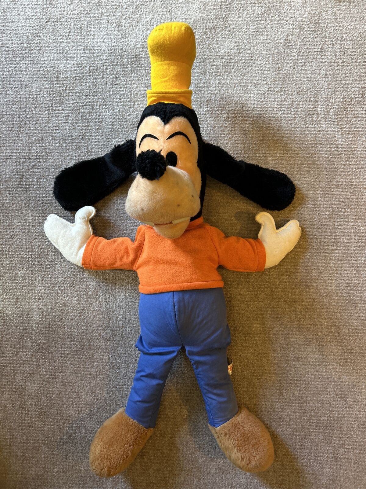 VTG Walt Disney Characters Goofy Large 36\