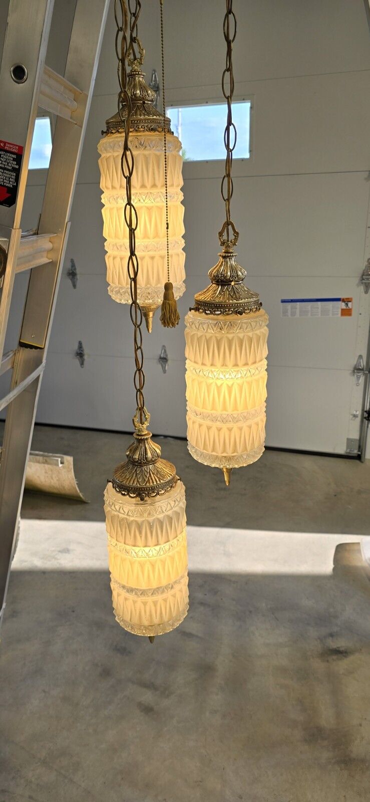 Vintage Triple Pendant Long Swag Lamp Light Fixture Hollywood Regency Chandelier